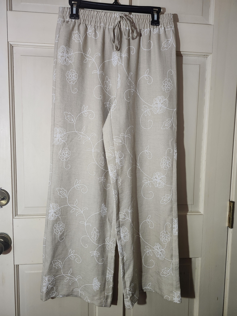 Women's Beige Floral Wide-Leg Lounge Trousers